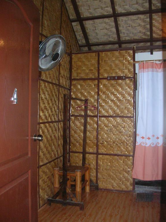 Mabuhay Breeze Resort بنغلاو الغرفة الصورة